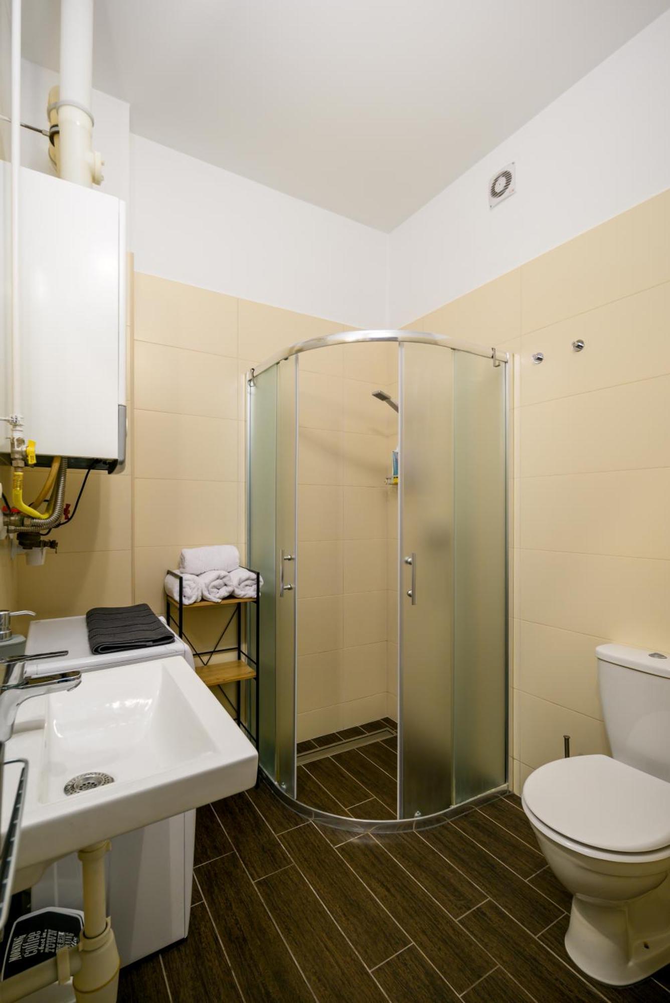 Oasis 2 Bd * Budapeszt